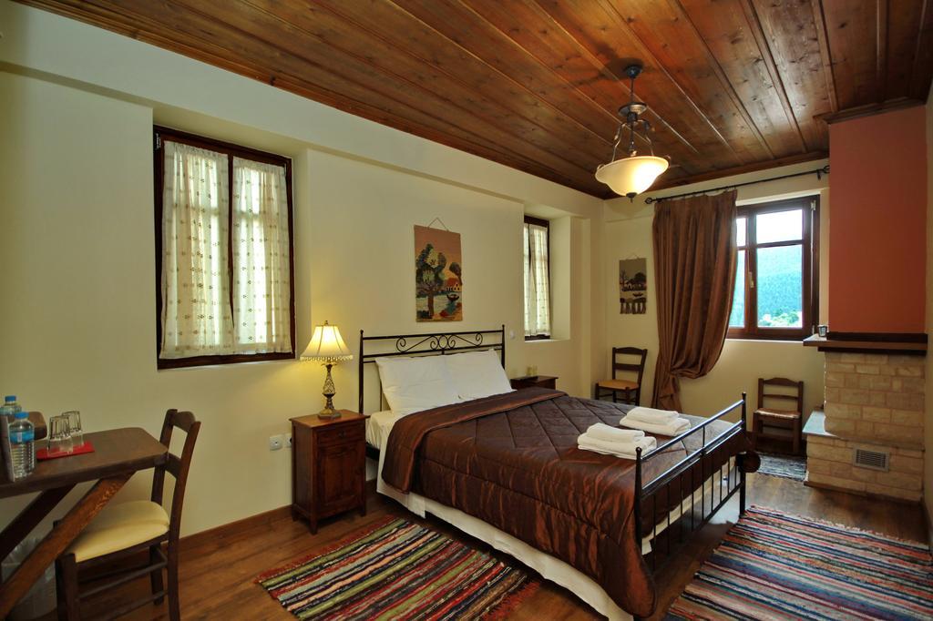Hotel Thea Valtessinikou Zimmer foto